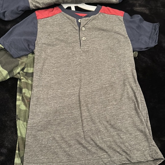 Brand new Kenneth Co.3 set Tod boy short sleeve Henley - Picture 3 of 9